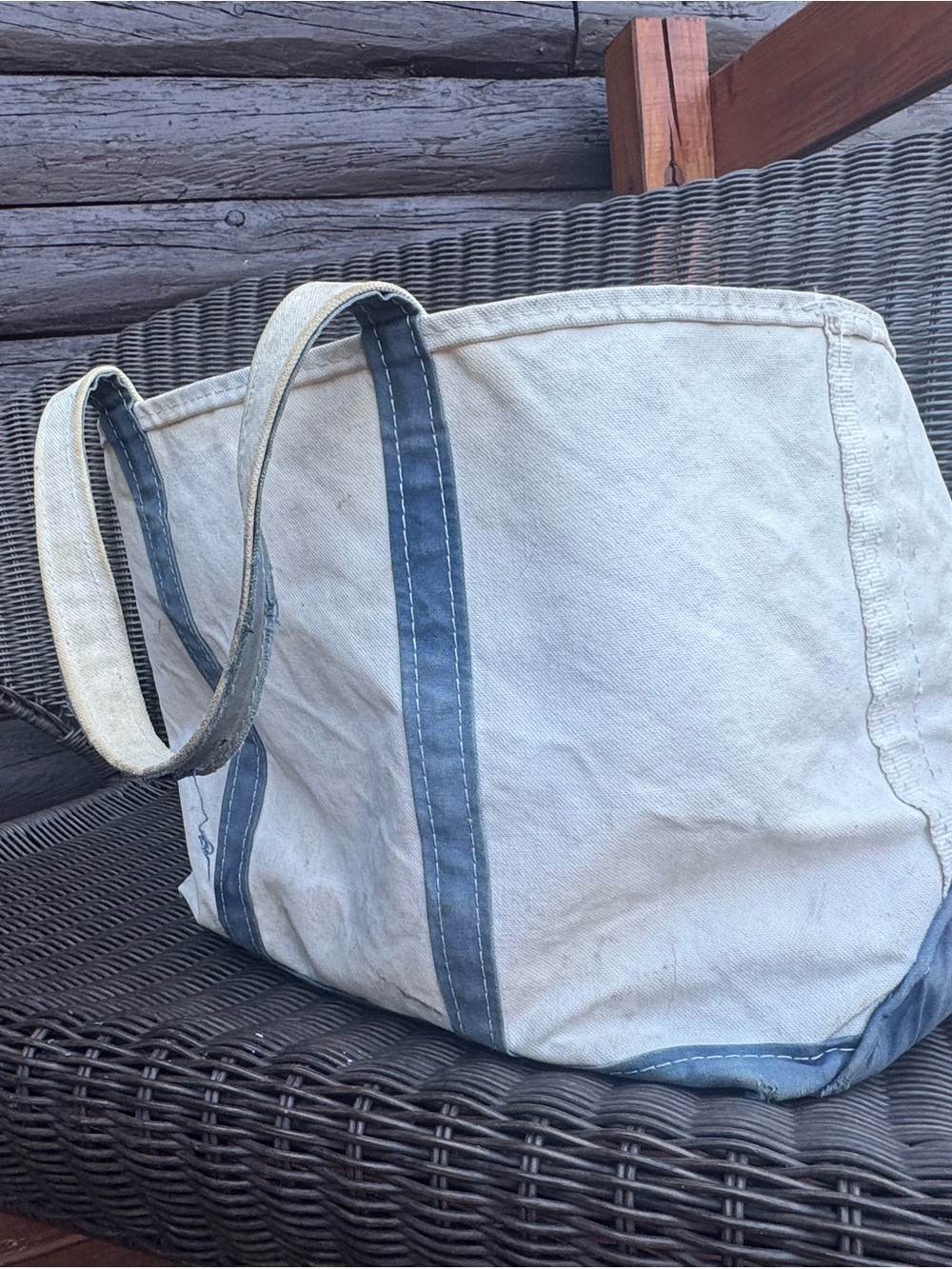 Vintage/Thrashed L.L. Bean Boat and Tote - 80s/90s - Picture 4 of 14